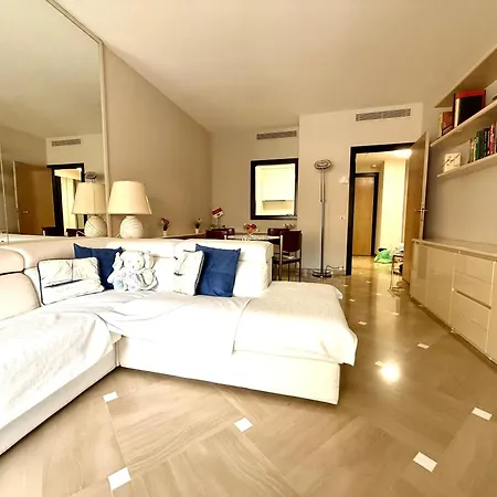 Apartment Monaco, Elegant & Quiet Renovated Apartment, In Fontvieille District, With Terrace & Pool, 15Min Walk To F1 Grand Prix Monte Carlo